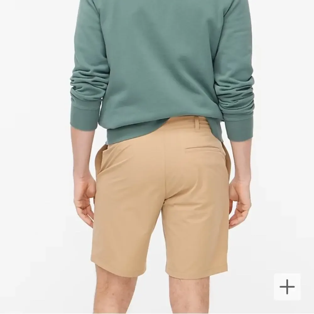J. Crew Factory Men's 9” Tech Short in Dark Khaki - Size 36